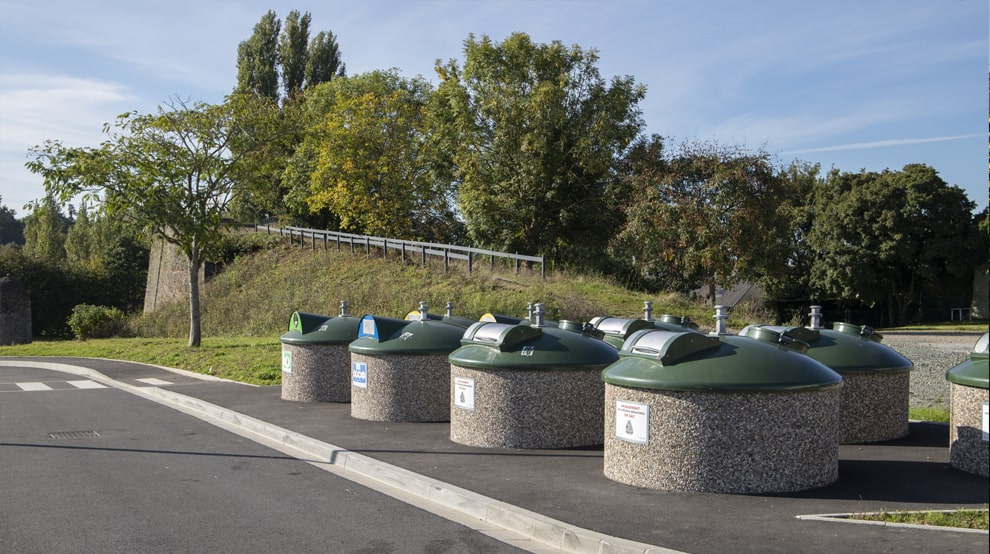 Environnement Point Apport Volontaire Poubelles Point de collecte de Sainte Anne 02