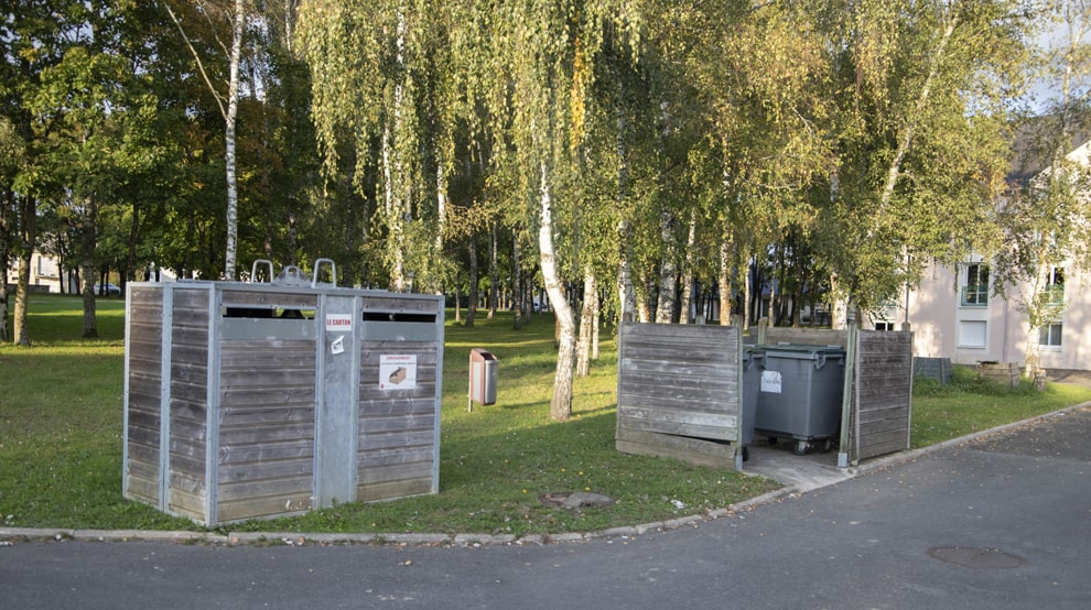 Environnement Point Apport Volontaire Poubelles Point de collecte du Jardin Aquatique EVRON SOMMAIRE