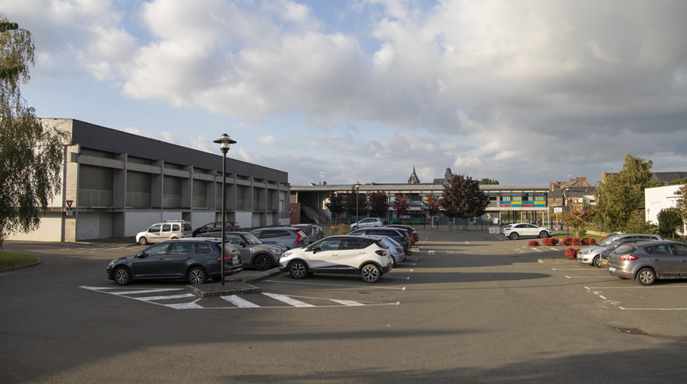 Evron Parking place Salle des Fêtes