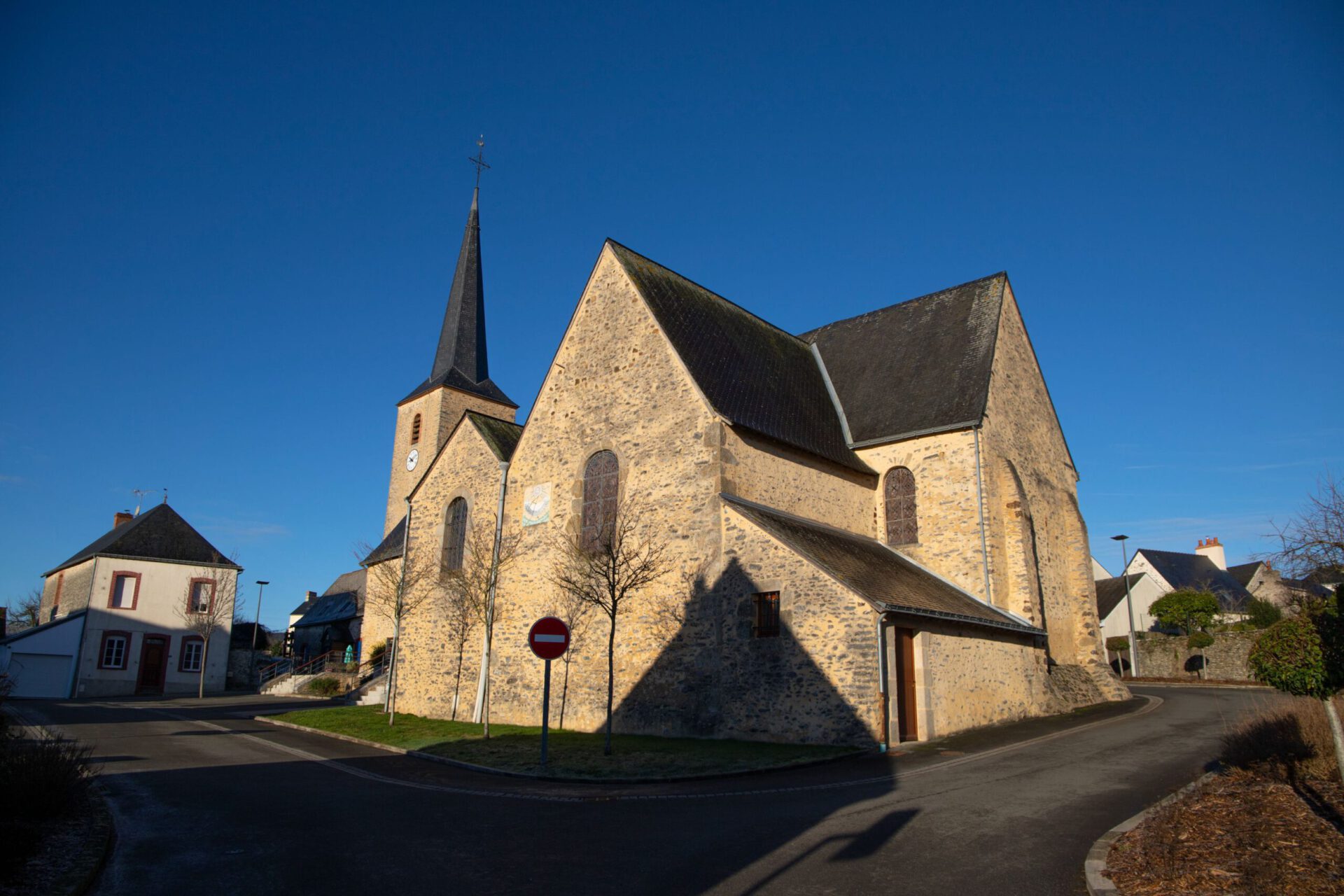 L’église de Châtres-la Forêt