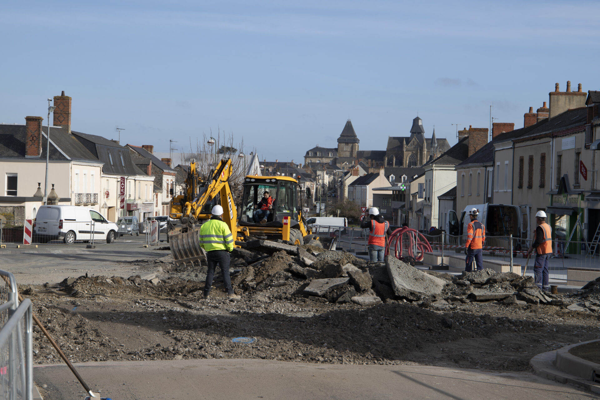 IMG 7444 210317 Travaux place Sainte Anne scaled