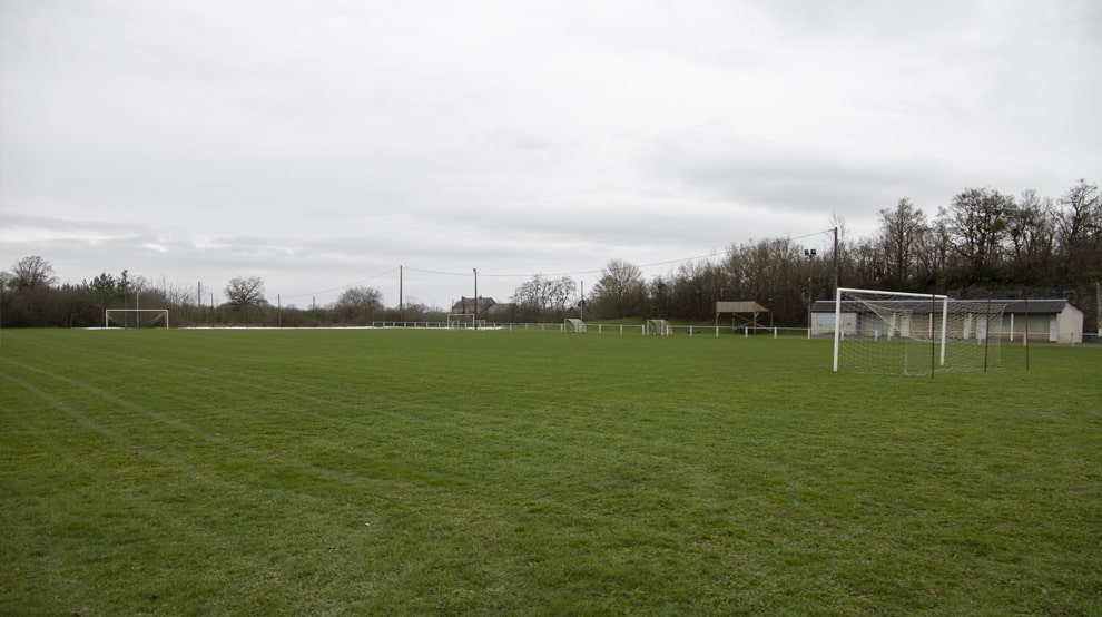 Terrain de foot Châtres la Forêt 04