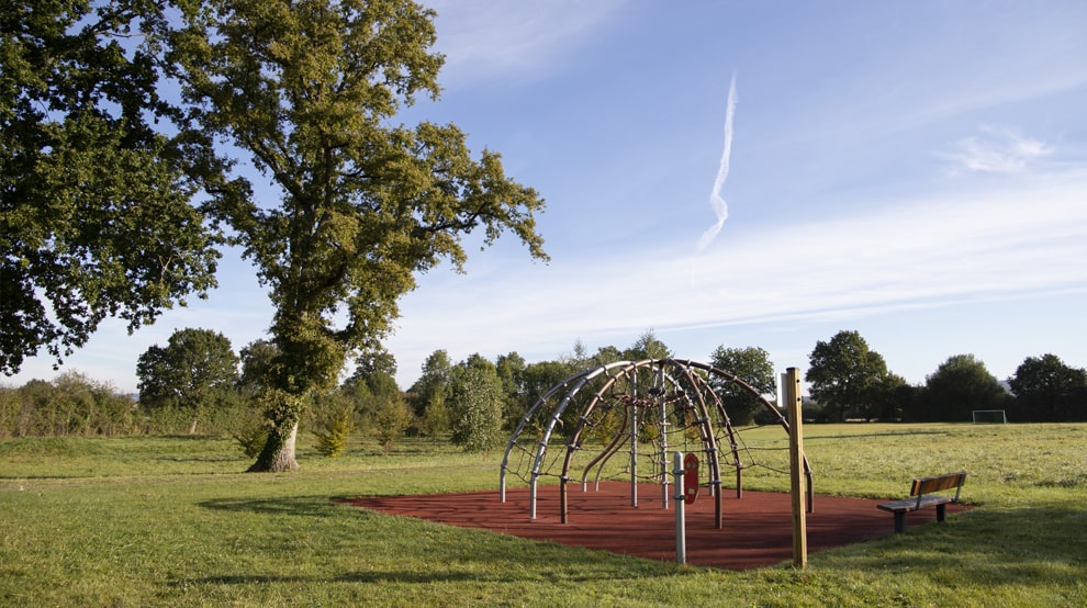 Aire de jeux de la Grande Valaisière 01