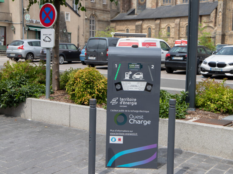 Evron laval voiture