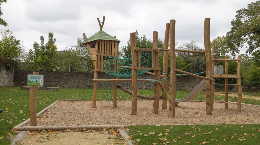 EVRON PARC DU BOULAY AIRE DE JEUX 04