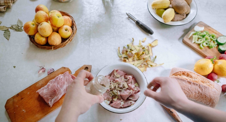 Atelier cuisine pour le repas du nouvel an au trait d’union d’Évron